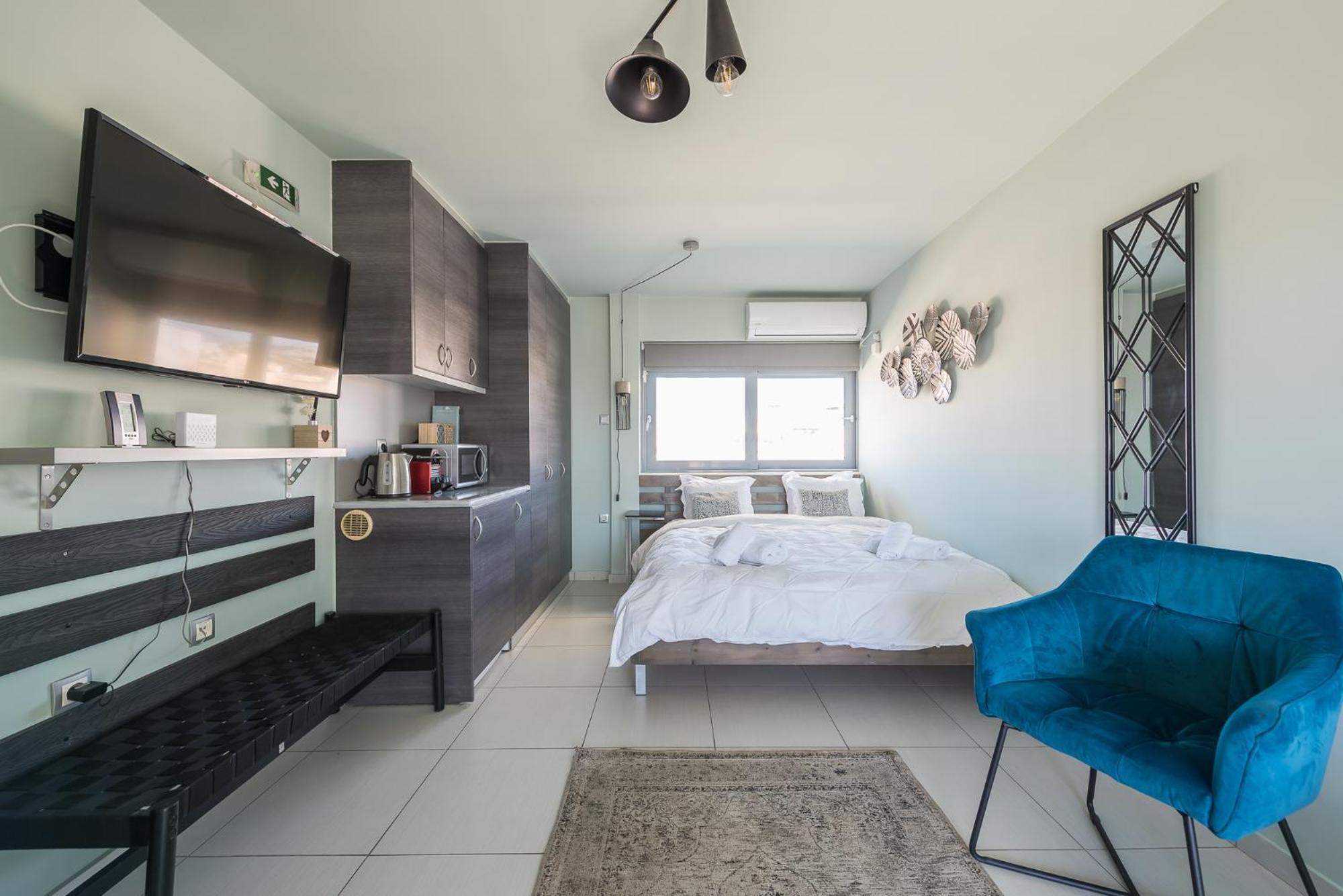 Acropolis View Mini Sky Suite & Hot Tub أثينا المظهر الخارجي الصورة
